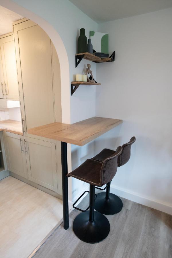 פול Dorset Stylish Apartment מראה חיצוני תמונה