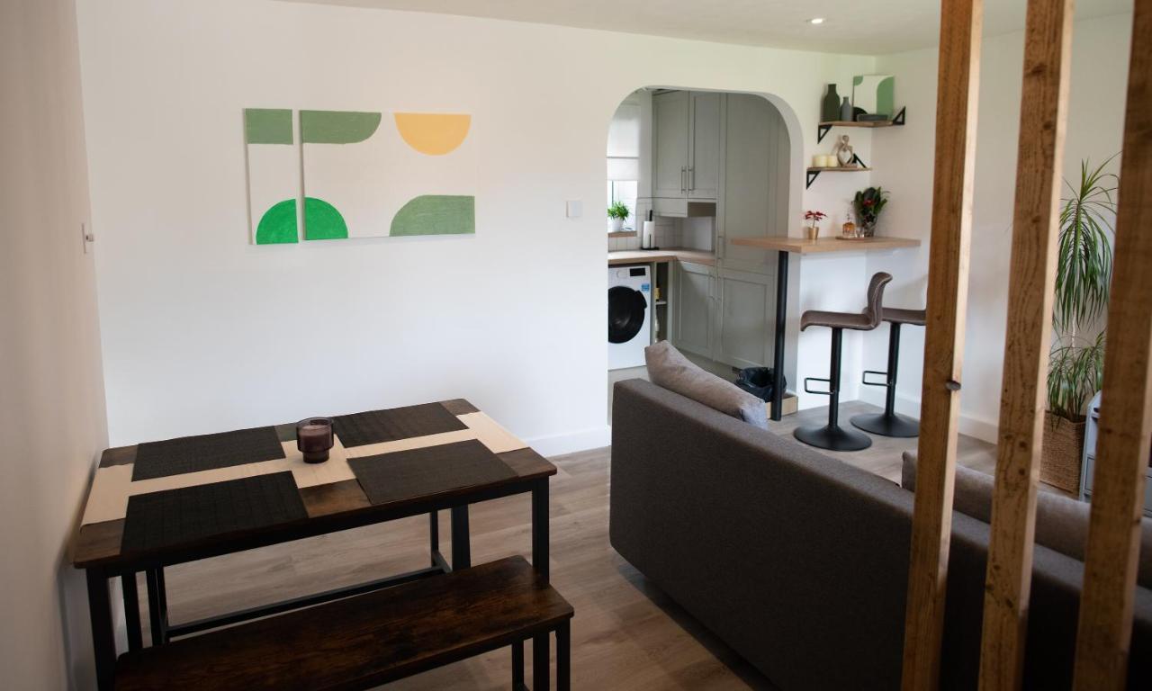 פול Dorset Stylish Apartment מראה חיצוני תמונה