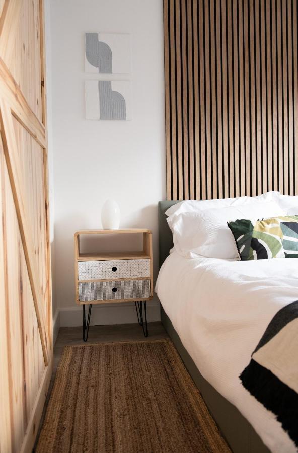 פול Dorset Stylish Apartment מראה חיצוני תמונה
